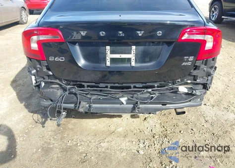 2015 Volvo S60 T5 Premier из США, поврежденный, VIN YV1612TK4F1343813